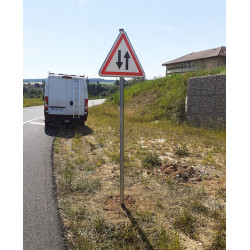 Panneau de danger circulation dans deux sens A18 l WP Signalisation