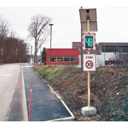 Panneau B30 de signalisation  - Vitesse limitée I Installation en ville et village avec radar pédagogique | WP Signalisation