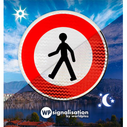 Panneau d'interdiction accès interdit aux piétons B9A