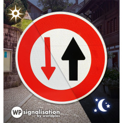 Panneau BK15 Cédez le passage temporaire I Travaux et chantiers | Film prismatique | WP Signalisation