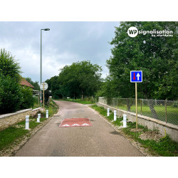 Panneau de signalisation C18 - Priorité à la circulation I Panneau C18 avec coussin berlinois | WP Signalisation