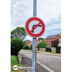 Panneau d'interdiction de tourner à droite à la prochaine intersection B2b