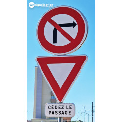Panneau d'interdiction de tourner à droite à la prochaine intersection B2b